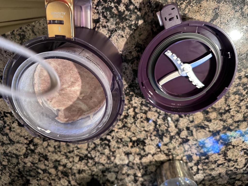 Top-down view of Creamerizer blade and inner tub