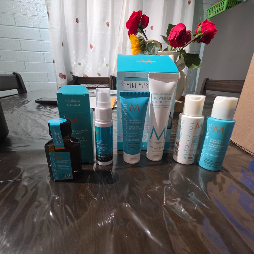 Moroccanoil Mini Must-Haves Hair & Body Travel Set